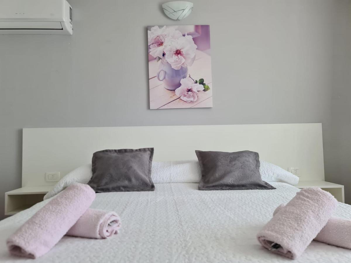 Apartments Juric Brodarica  Ngoại thất bức ảnh