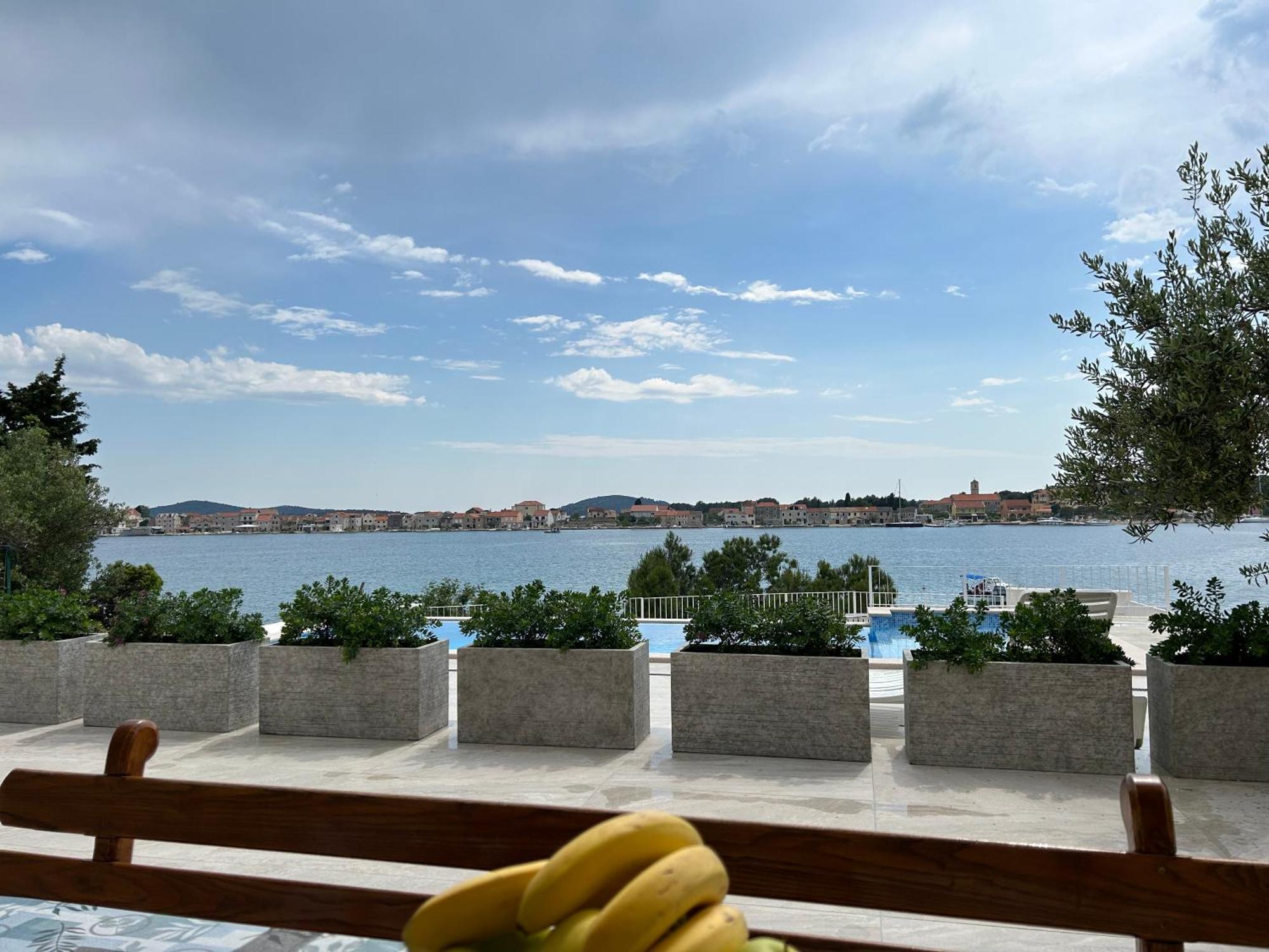 Apartments Juric Brodarica  Ngoại thất bức ảnh