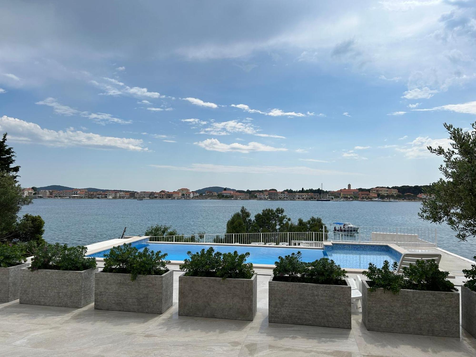 Apartments Juric Brodarica  Ngoại thất bức ảnh