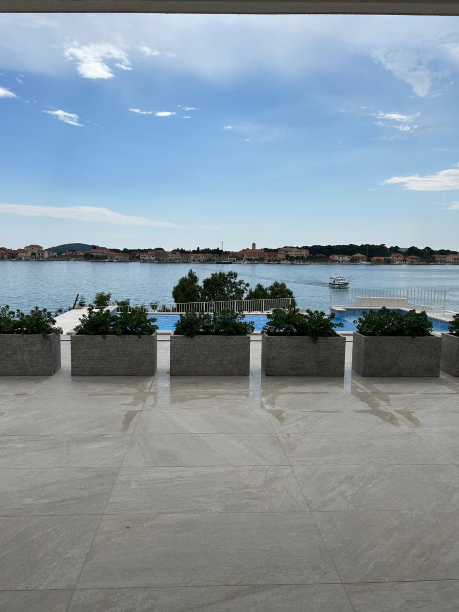 Apartments Juric Brodarica  Ngoại thất bức ảnh