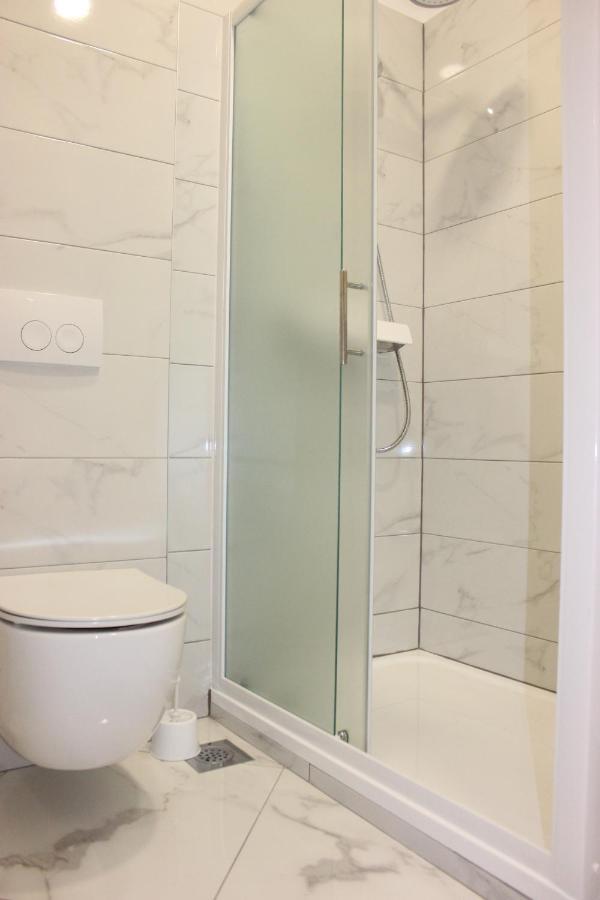 Apartments Juric Brodarica  Ngoại thất bức ảnh
