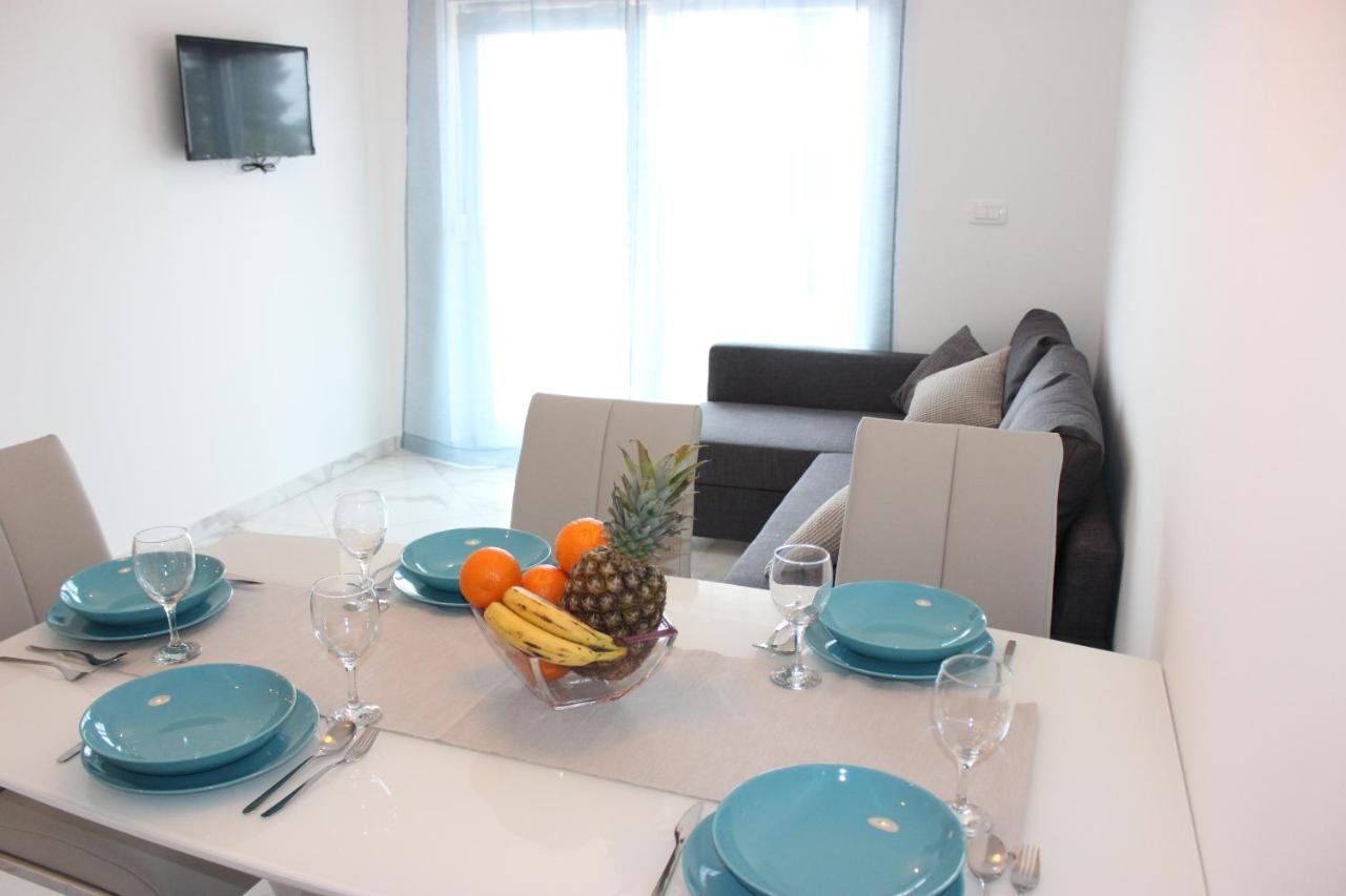 Apartments Juric Brodarica  Ngoại thất bức ảnh